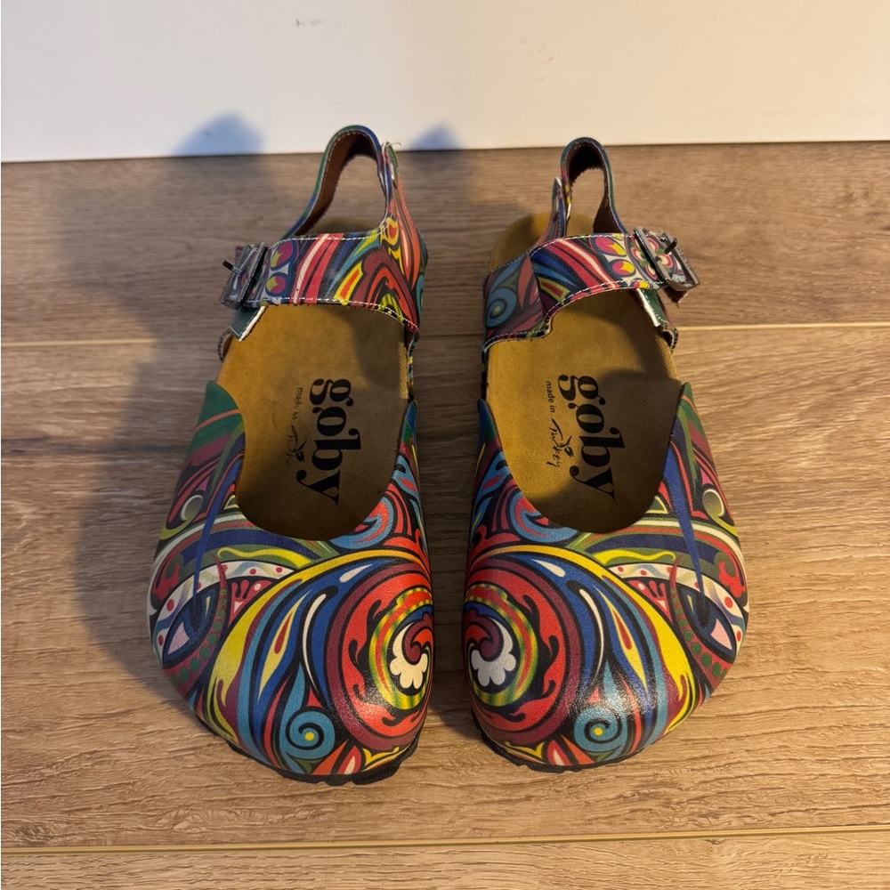 Goby clogs with ankle strap